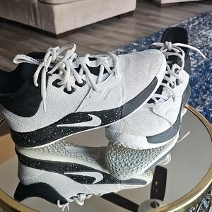 Nike Black and White Sneakers